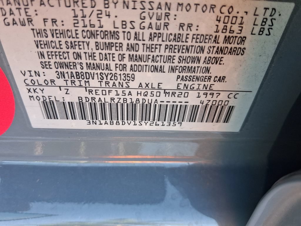 Used 2025 Nissan Sentra SR FWD image 30