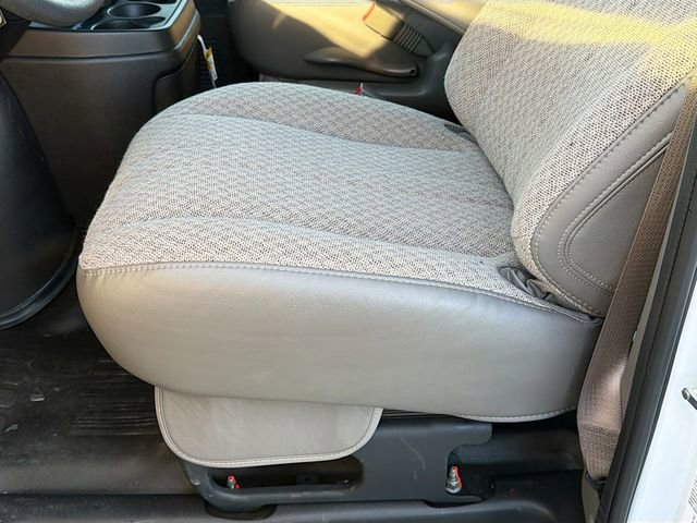 New 2025 Chevrolet Express 3500 Work Van w/ Power Convenience Package image 15