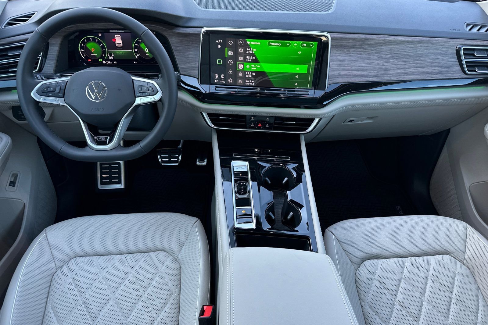 New 2026 Volkswagen Atlas SEL Premium R-Line image 12