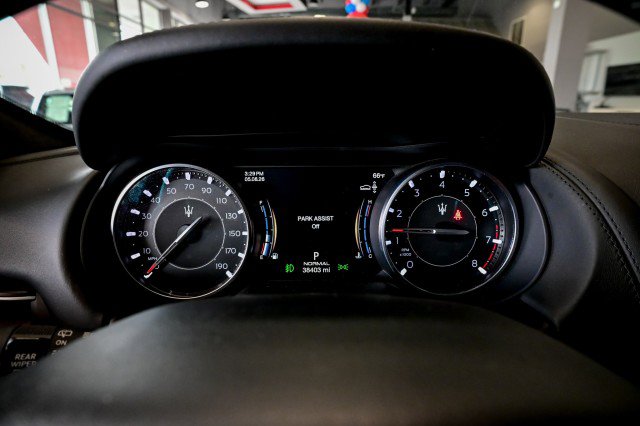 Used 2022 Maserati Levante Modena AWD/4WD image 33