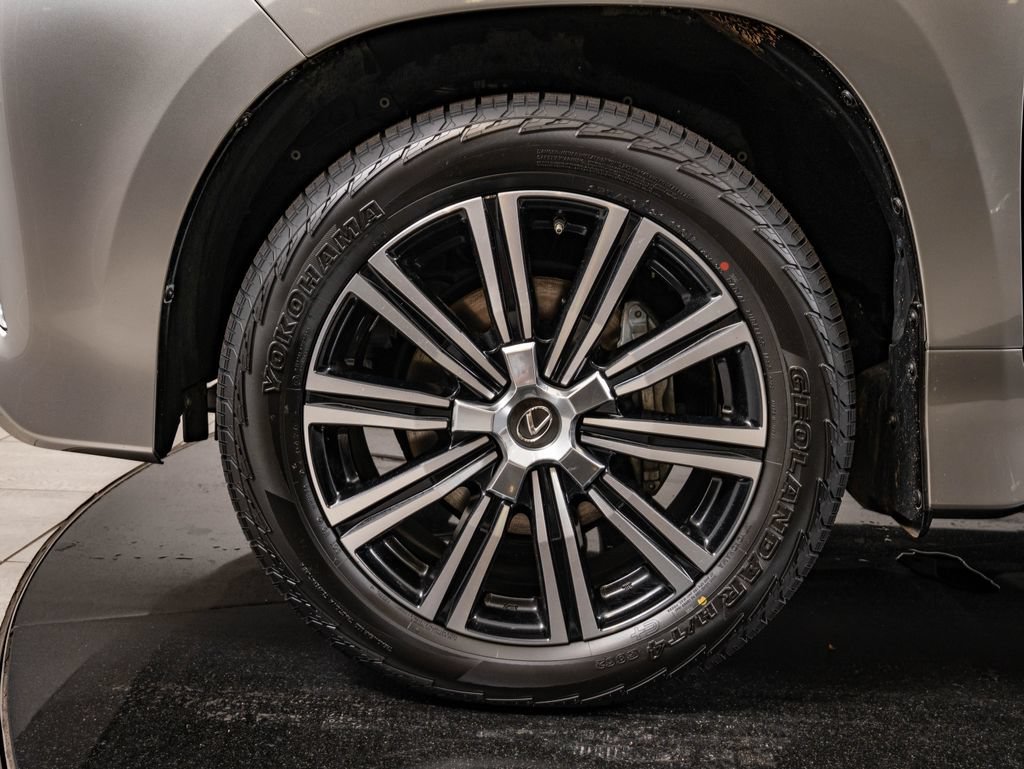 Certified 2021 Lexus LX 570 4WD w/ Luxury Package image 13