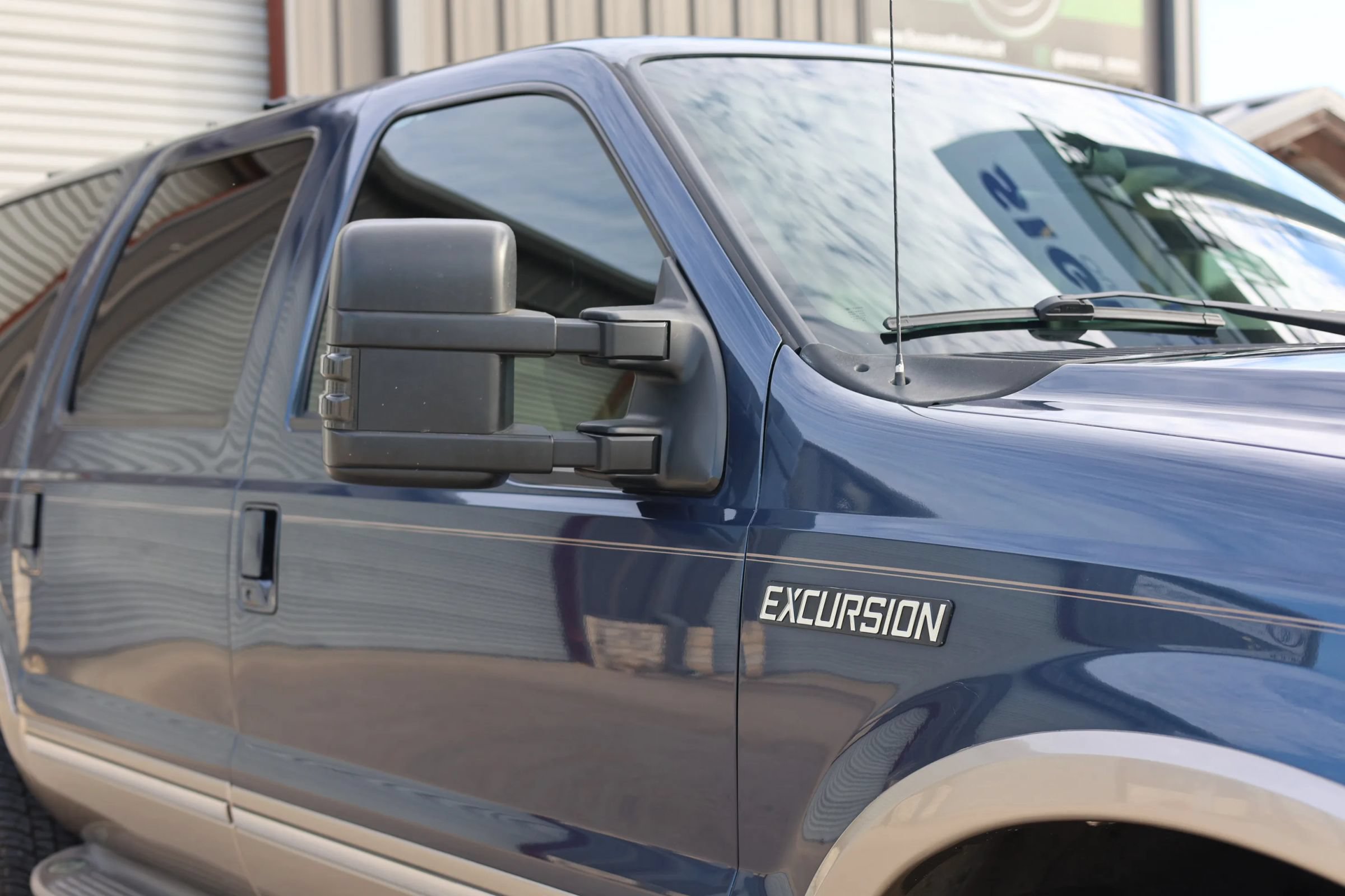 Used 2002 Ford Excursion Limited AWD/4WD image 17
