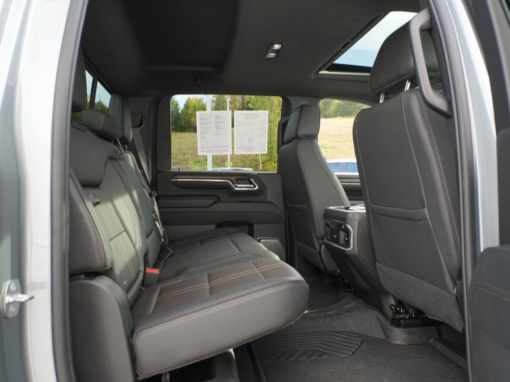 Certified 2024 Chevrolet Silverado 3500 High Country w/ High Country Premium Package AWD/4WD image 28