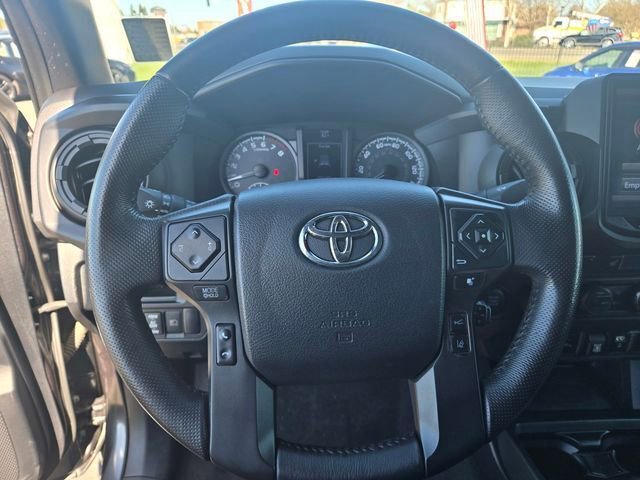 Used 2019 Toyota Tacoma TRD Off-Road image 24