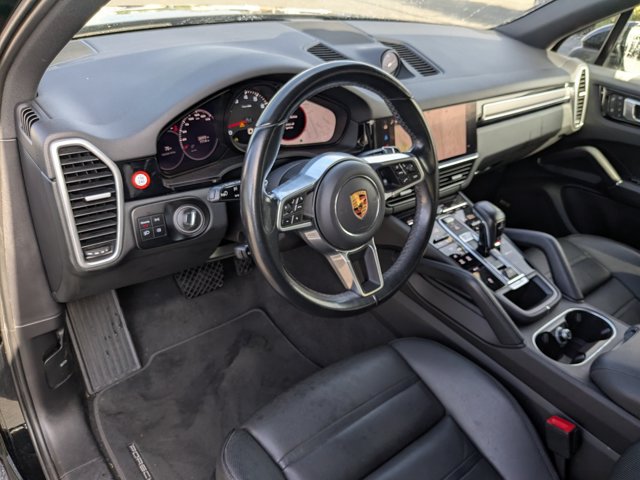 Used 2023 Porsche Cayenne Platinum Edition AWD/4WD image 9