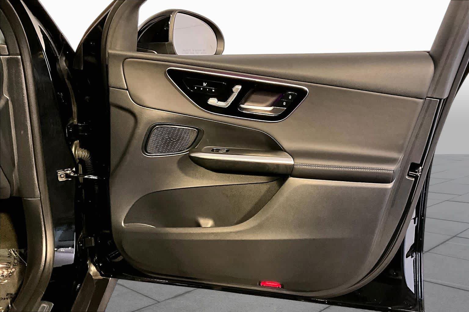 Certified 2026 Mercedes-Benz GLC 300 4MATIC image 23