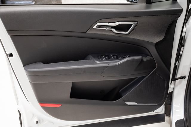 Certified 2024 Kia Sportage LX image 8