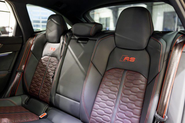 Used 2025 Audi RS 6 performance w/ Black Optic Package image 26