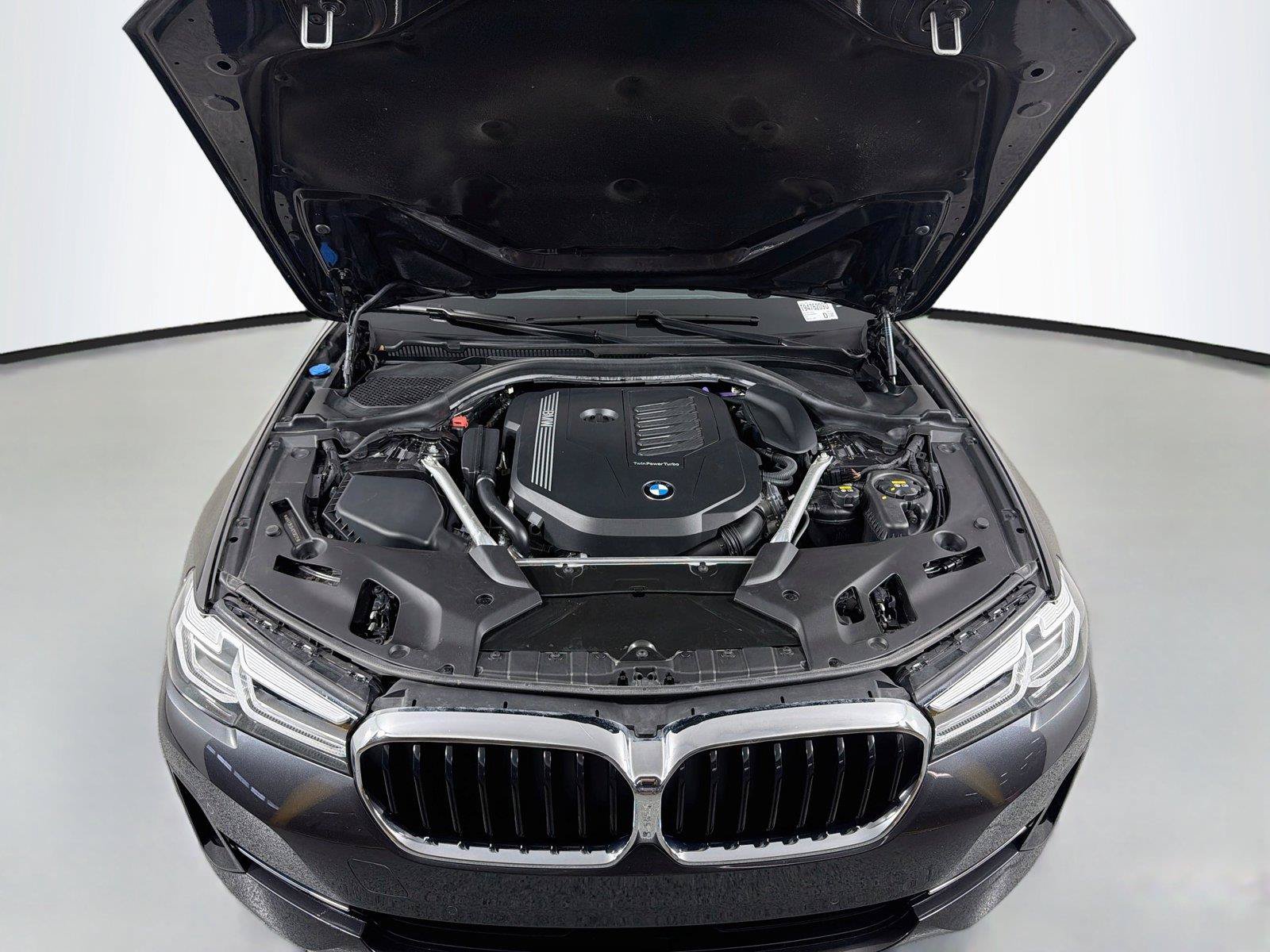 Used 2022 BMW 540i xDrive w/ M Sport Package AWD/4WD image 31