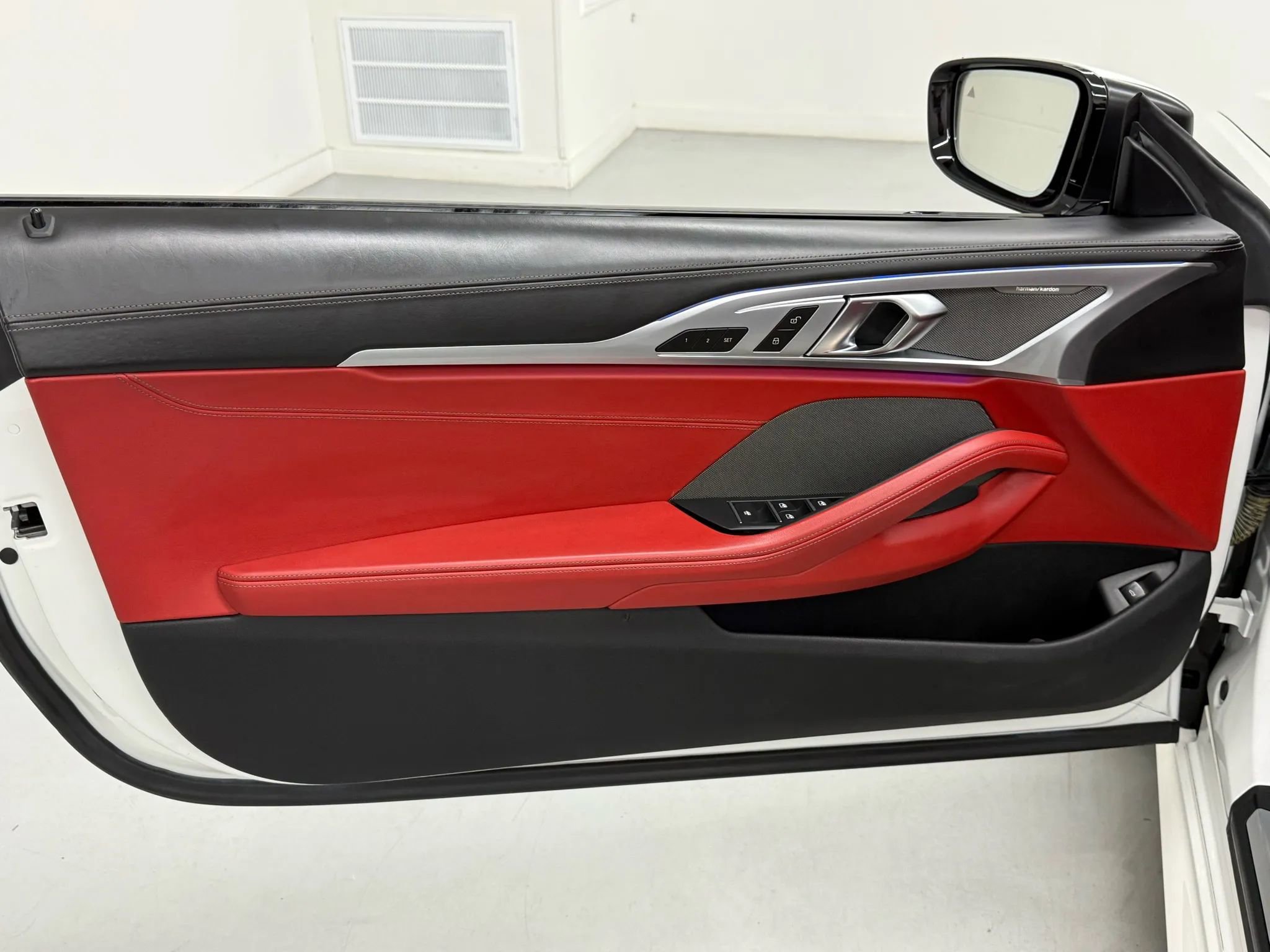 Used 2019 BMW M850i xDrive Convertible w/ Driver Assistance Package image 22