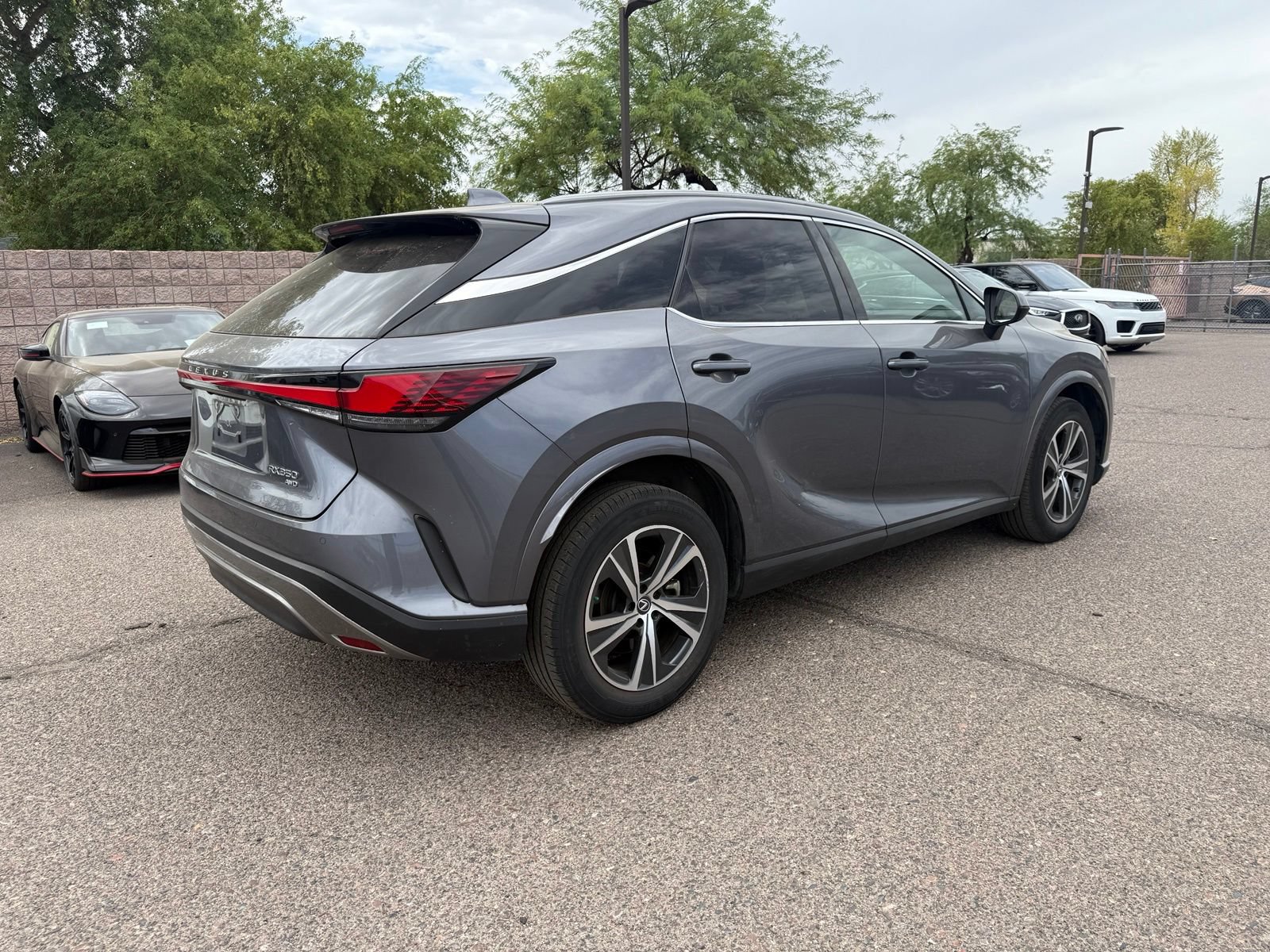 Used 2023 Lexus RX 350 Premium w/ Accessory Package AWD/4WD image 5