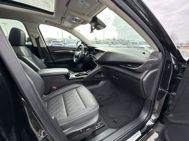 Used 2023 Buick Envision Avenir image 30