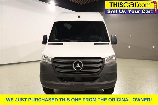 Used 2025 Mercedes-Benz Sprinter 3500 image 2