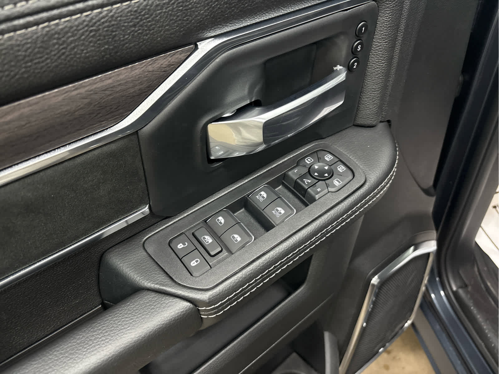 New 2026 RAM 2500 Laramie image 10