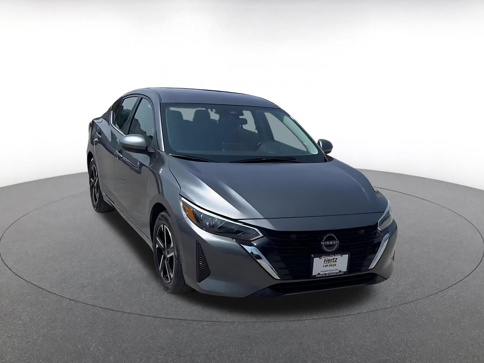 Used 2025 Nissan Sentra SV FWD image 3