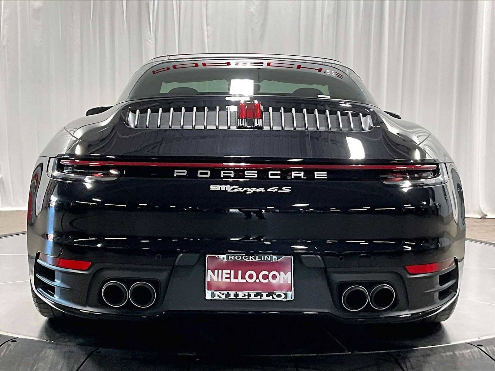 Used 2021 Porsche 911 Targa 4S AWD/4WD image 8