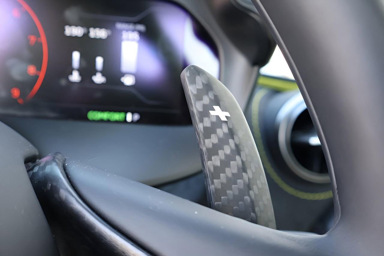 New 2026 McLaren 750S Spider RWD image 18