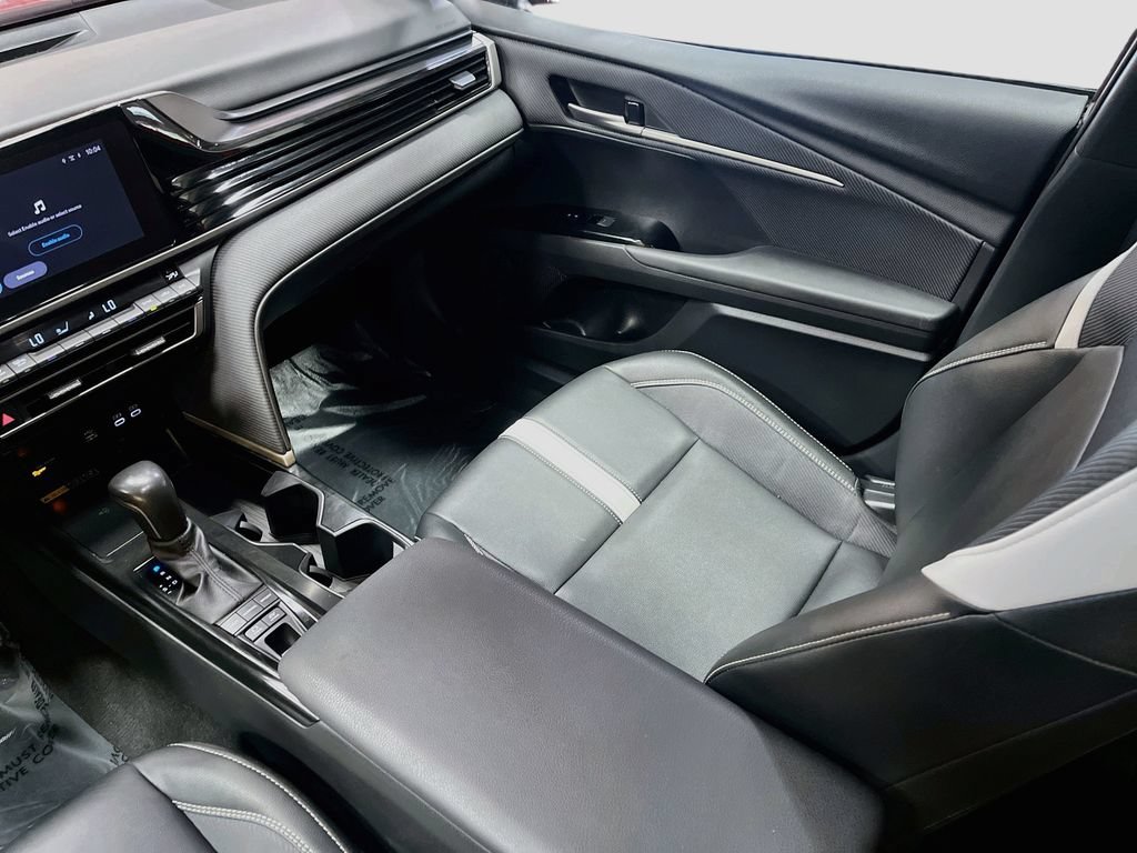 Used 2025 Toyota Camry SE w/ Convenience Package FWD image 22