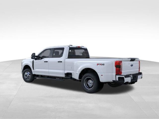 New 2026 Ford F350 XL w/ STX Appearance Package AWD/4WD image 5