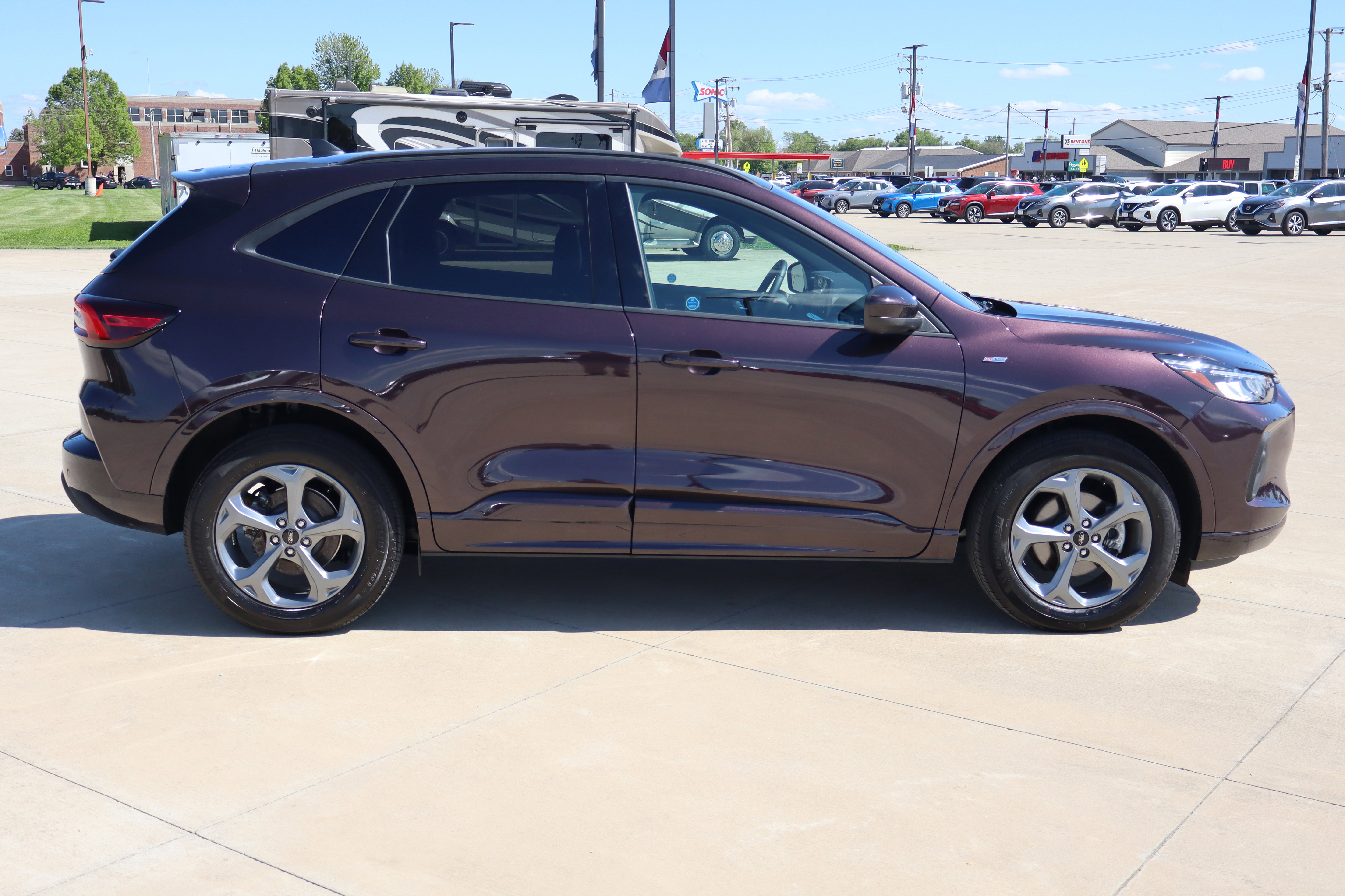 Used 2023 Ford Escape ST-Line Select w/ Tech Pack #2 image 5