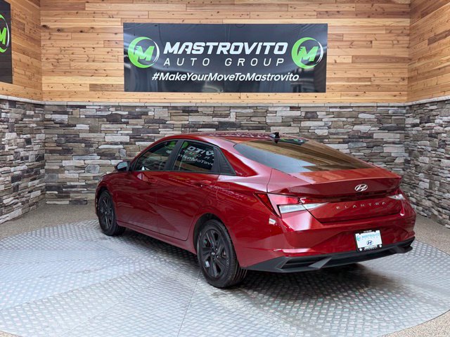 Certified 2023 Hyundai Elantra SEL w/ Cargo Package FWD image 7