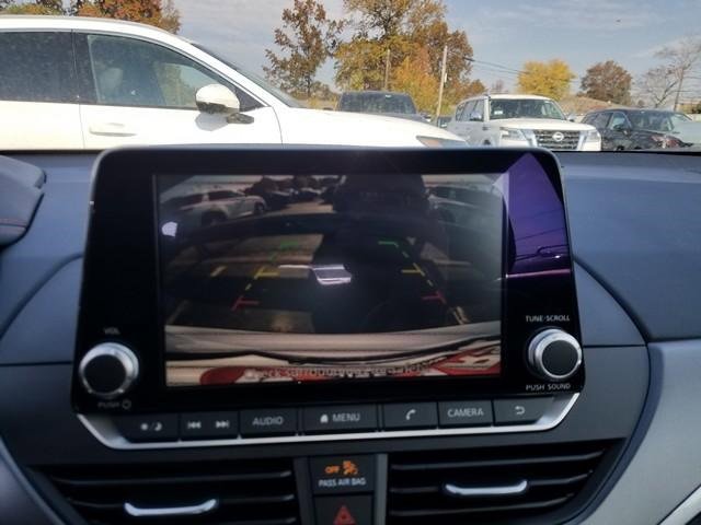 New 2025 Nissan Altima 2.5 SR image 12