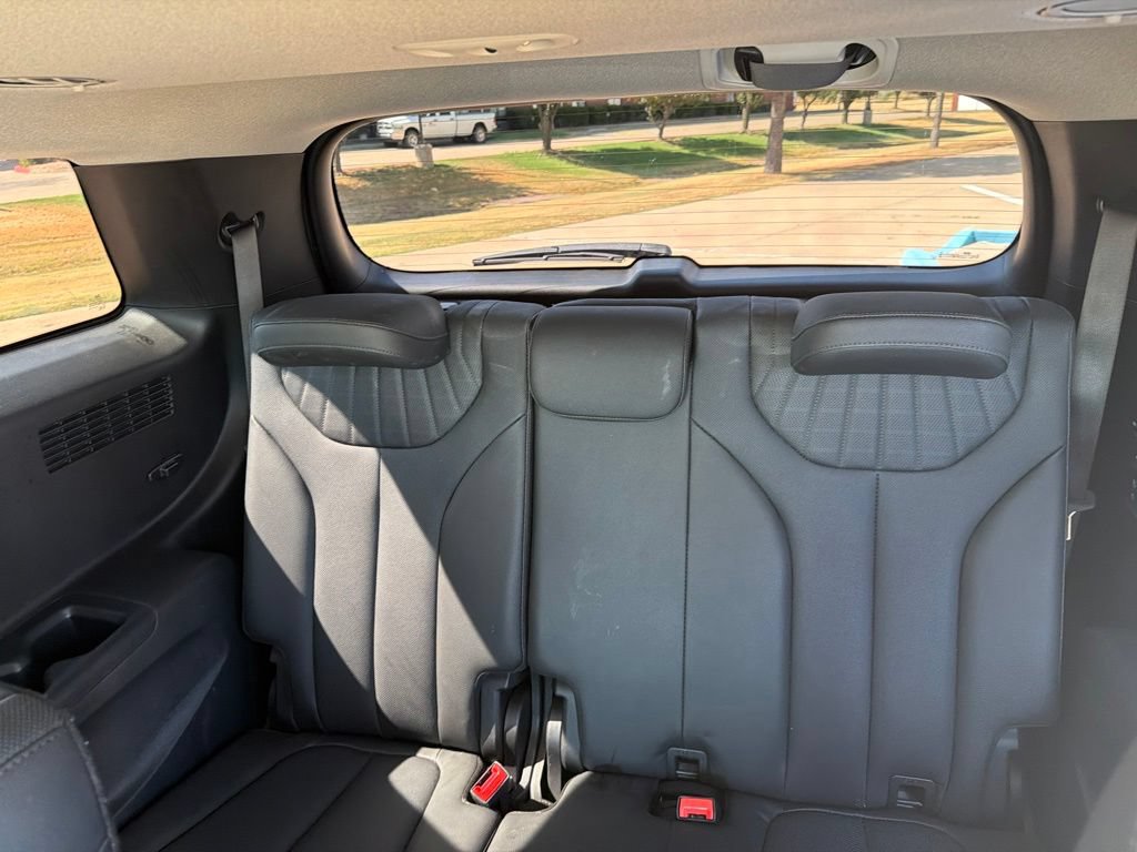 Used 2024 Hyundai Palisade Limited AWD/4WD image 13