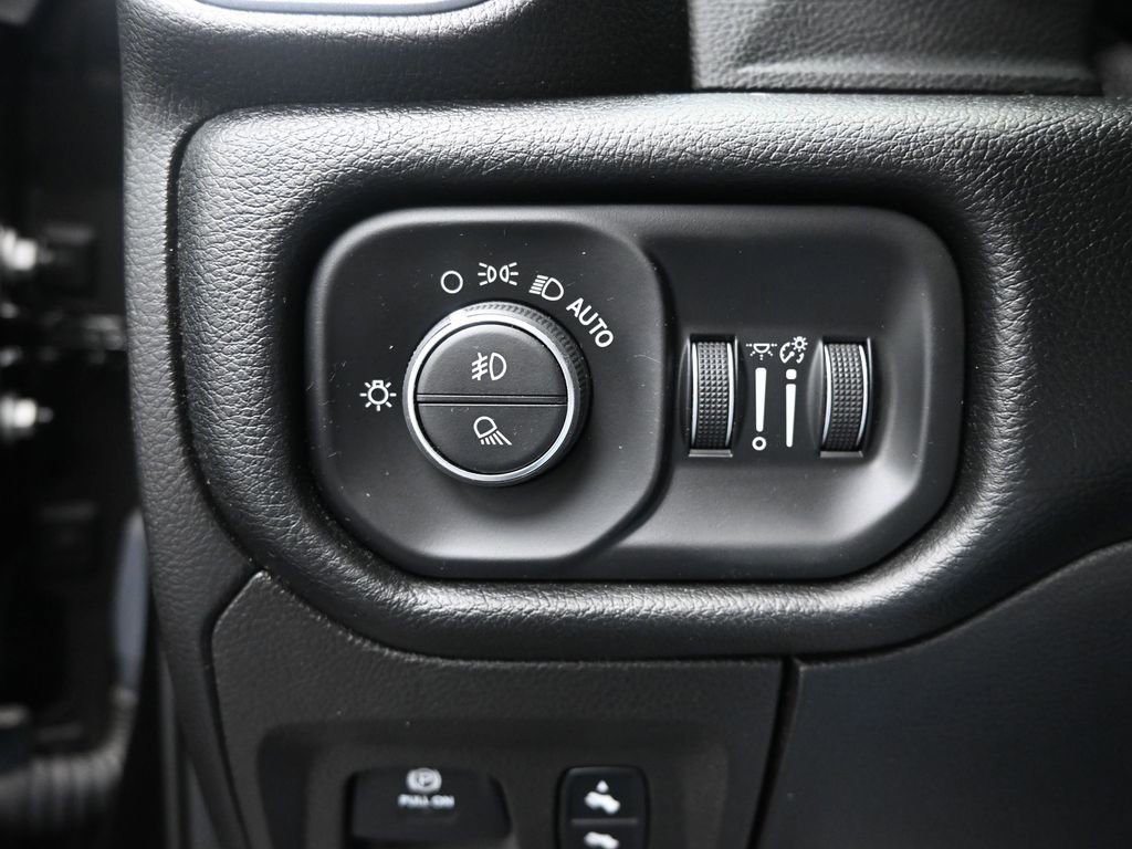 Used 2019 RAM 1500 Big Horn image 35