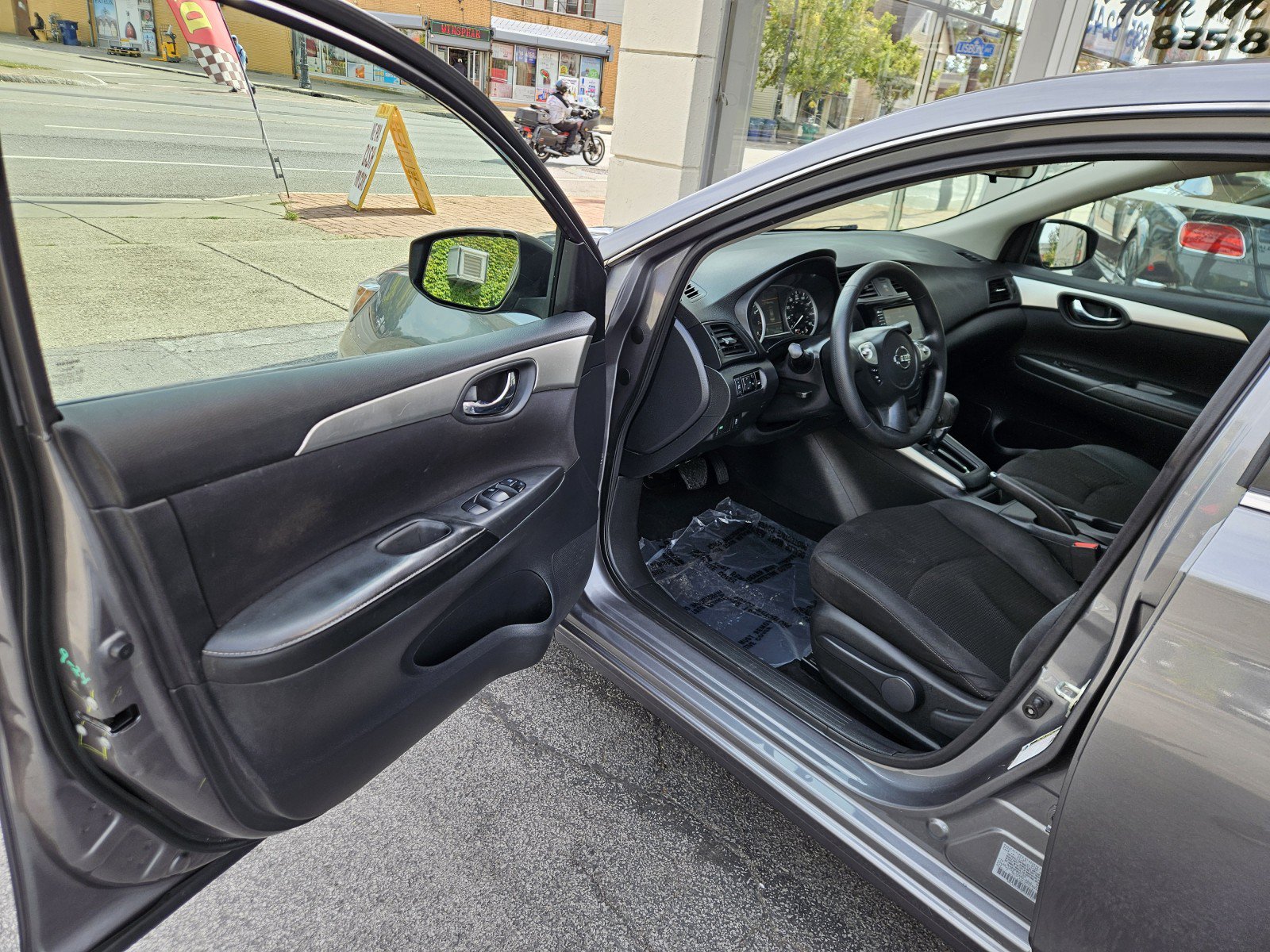 Used 2019 Nissan Sentra S w/ Appearance Package FWD image 17