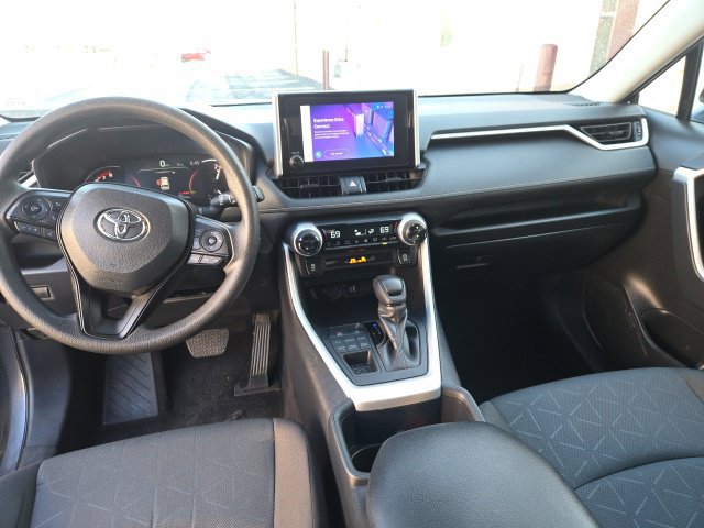 Used 2025 Toyota RAV4 XLE AWD/4WD image 21