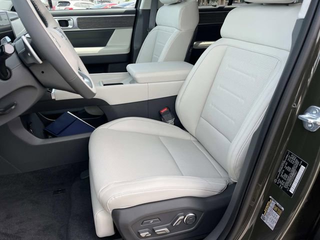 New 2026 Hyundai Santa Fe Calligraphy FWD image 23