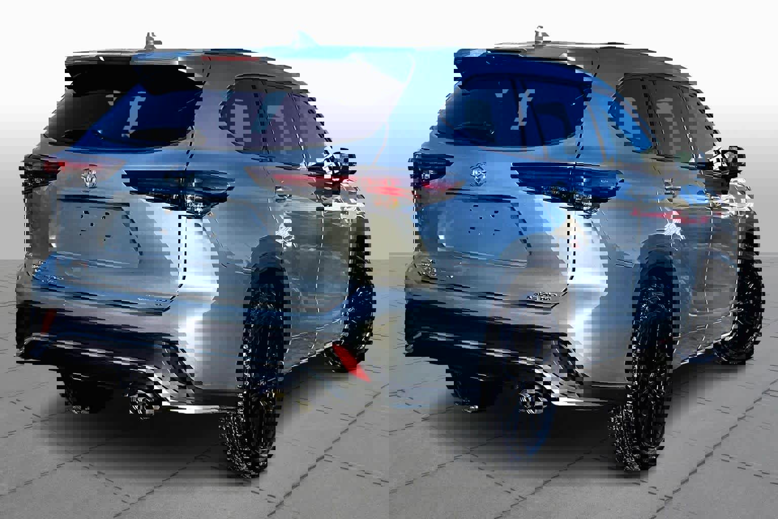 Certified 2024 Toyota Highlander XSE image 12