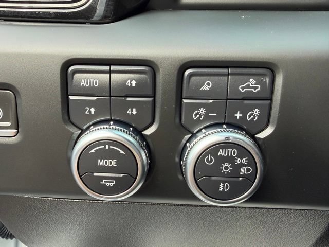 Used 2024 GMC Sierra 3500 AT4 w/ AT4 Premium Plus Package AWD/4WD image 22