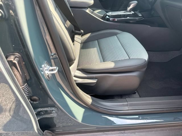 New 2026 Chevrolet Trax LT FWD image 31
