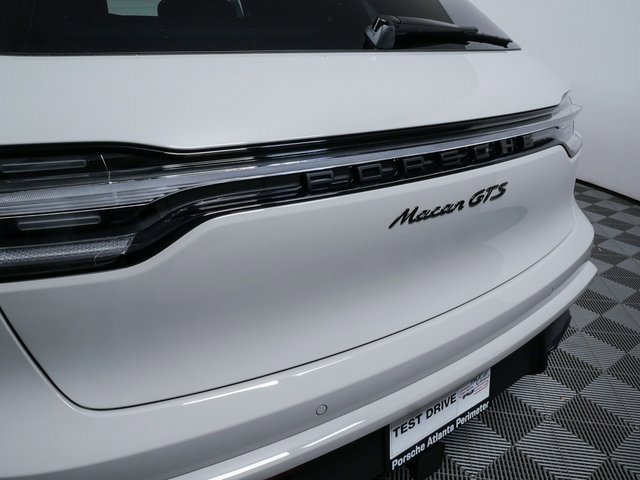 New 2026 Porsche Macan GTS image 36