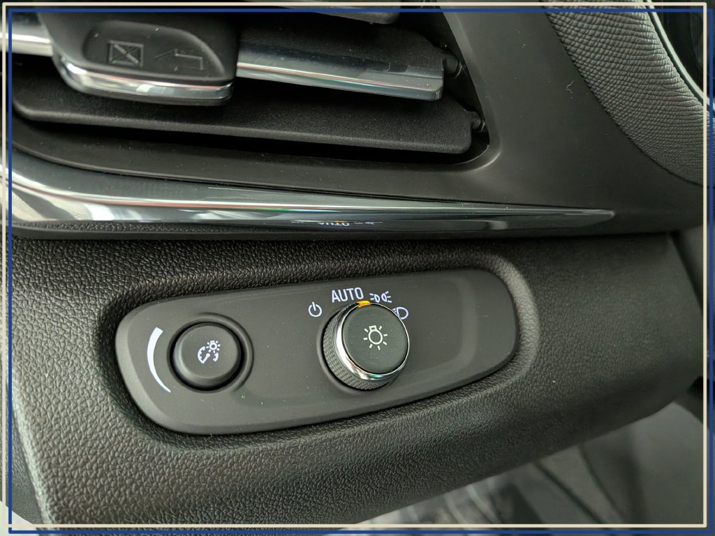 New 2026 Buick Envista Preferred FWD image 16
