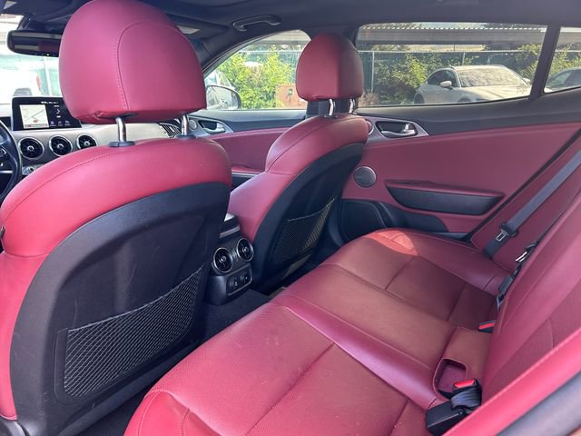 Used 2020 Kia Stinger GT1 AWD/4WD image 32