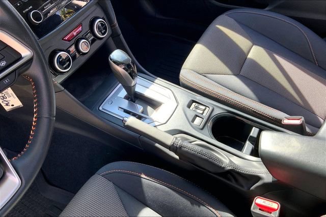 Used 2022 Subaru Crosstrek 2.0i Premium image 17