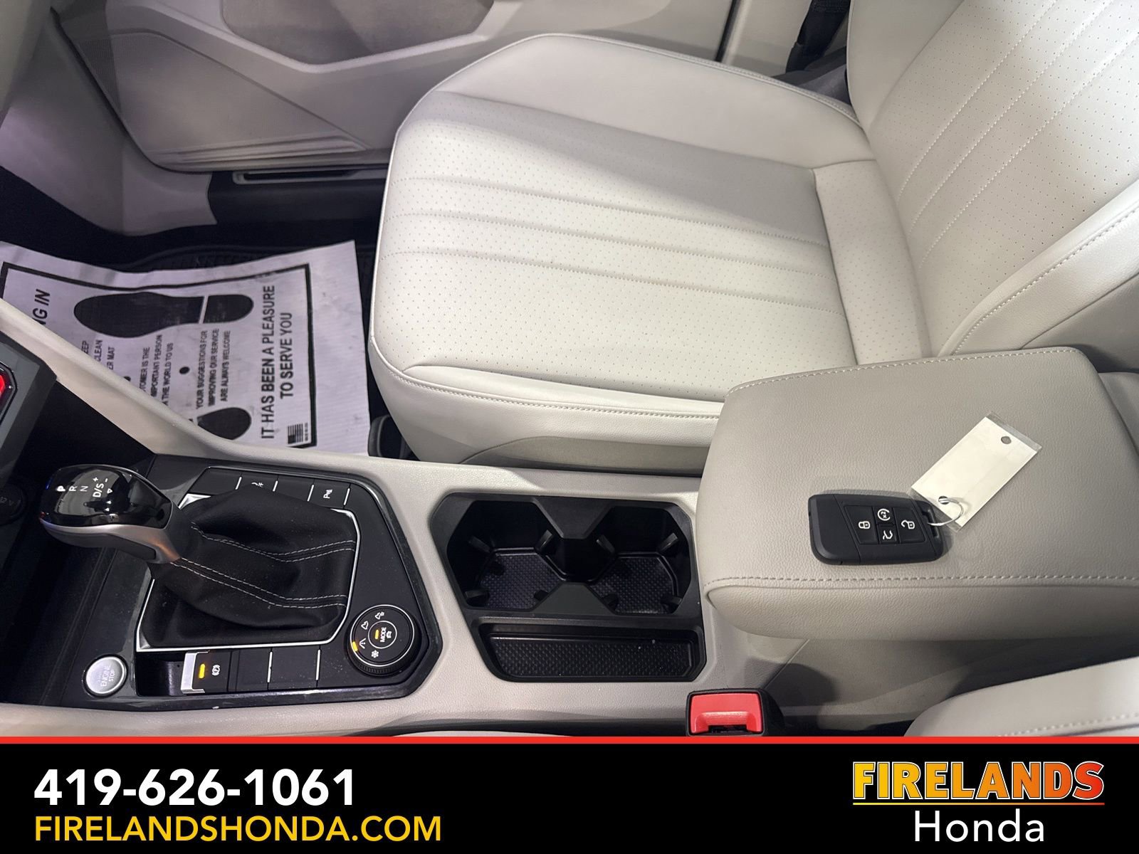 Used 2023 Volkswagen Tiguan SE R-Line image 24