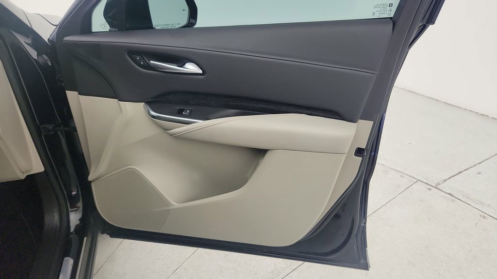 Certified 2023 Cadillac XT4 Premium Luxury w/ Cold Weather Package image 47
