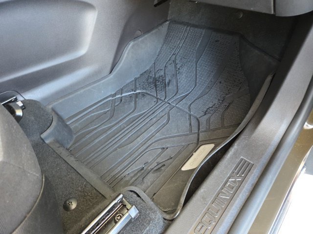 Used 2024 Chevrolet Equinox LT w/ LPO, Floor Liner Package AWD/4WD image 18