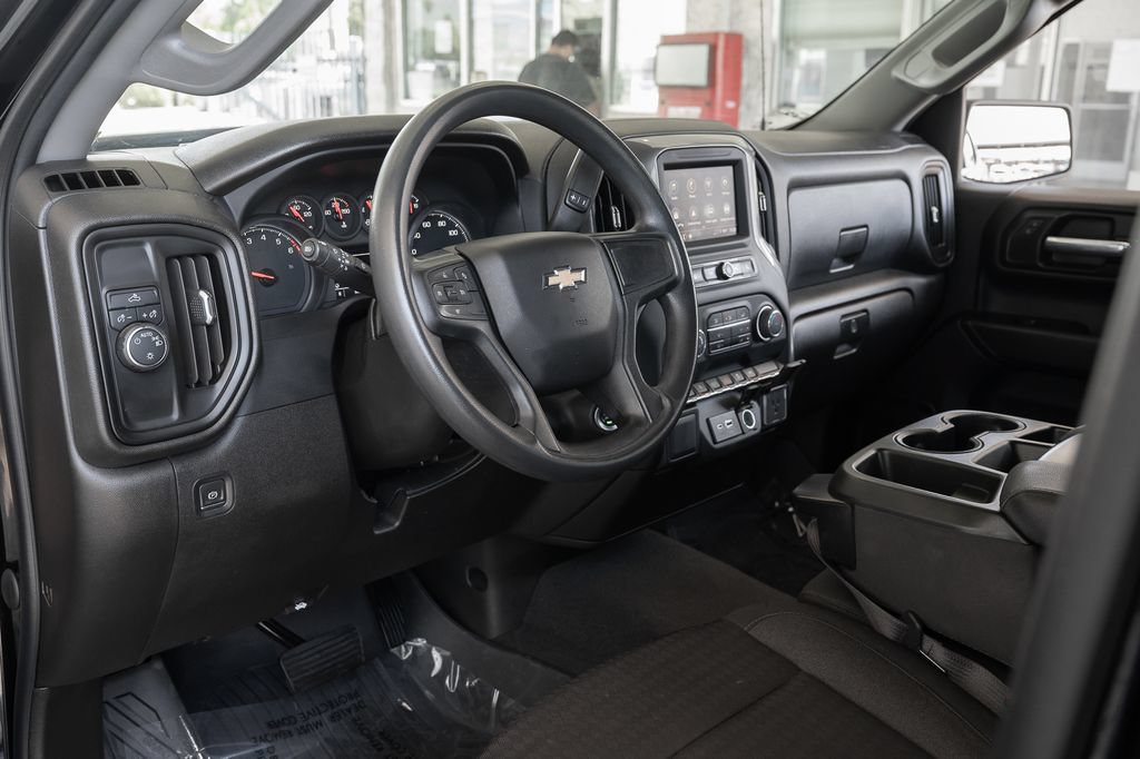 Used 2022 Chevrolet Silverado 1500 Custom RWD image 17