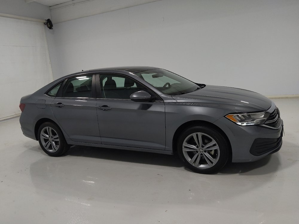 Used 2024 Volkswagen Jetta SE FWD image 11