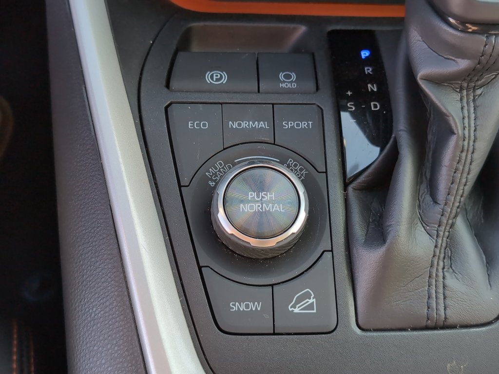 Used 2024 Toyota RAV4 Adventure image 22