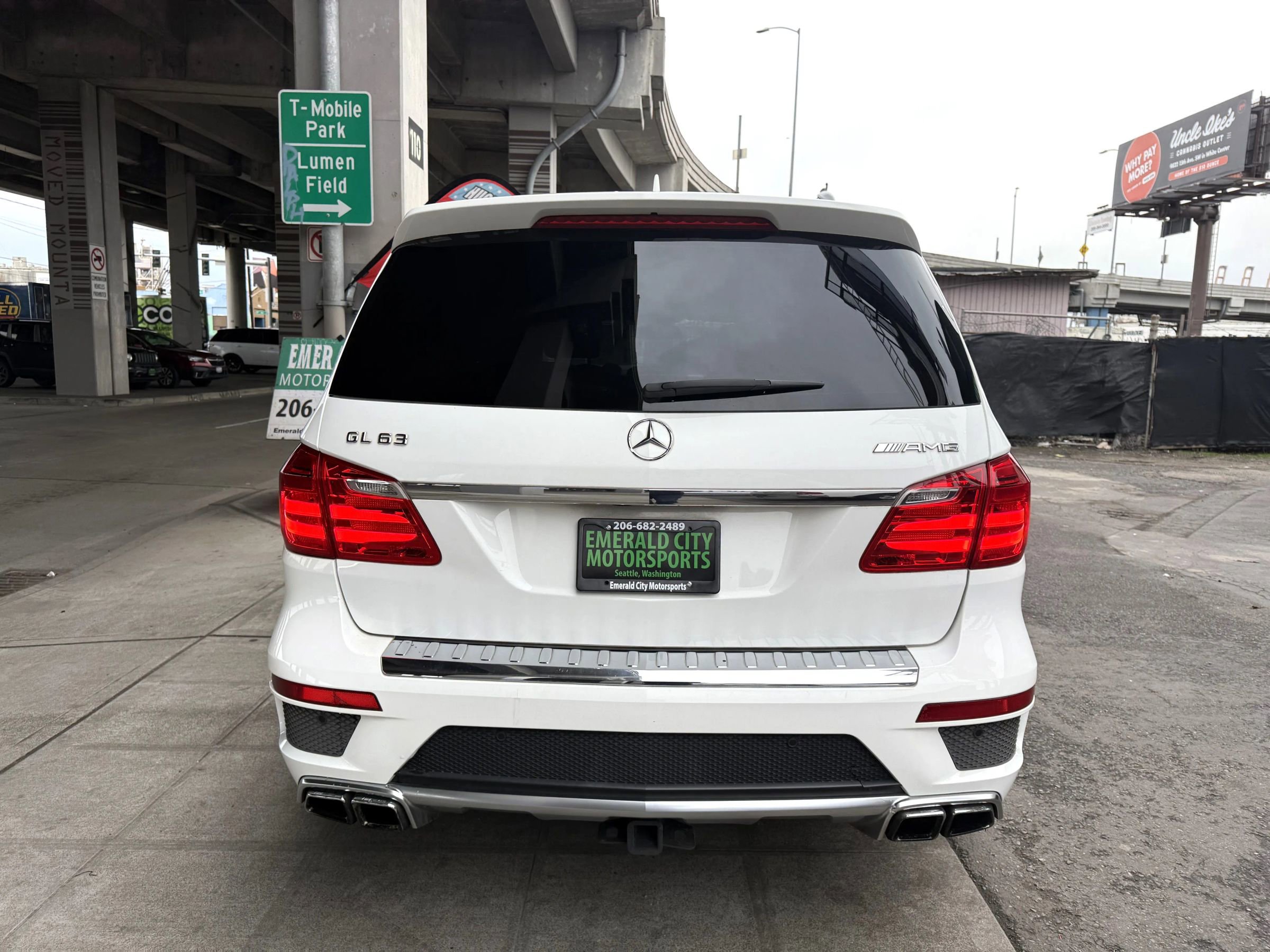Used 2016 Mercedes-Benz GL 63 AMG 4MATIC image 6
