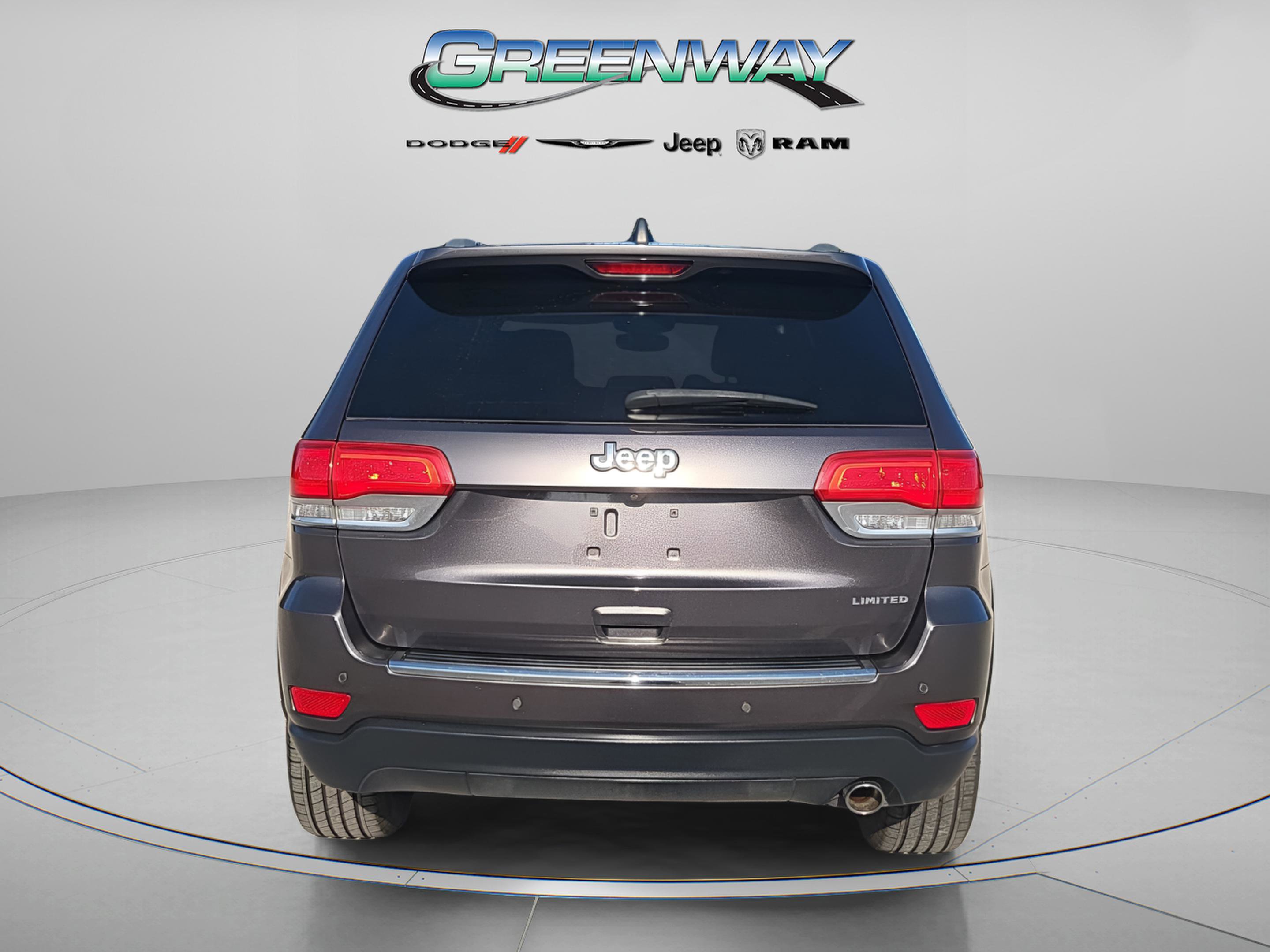 Used 2019 Jeep Grand Cherokee Limited w/ Luxury Group II image 2