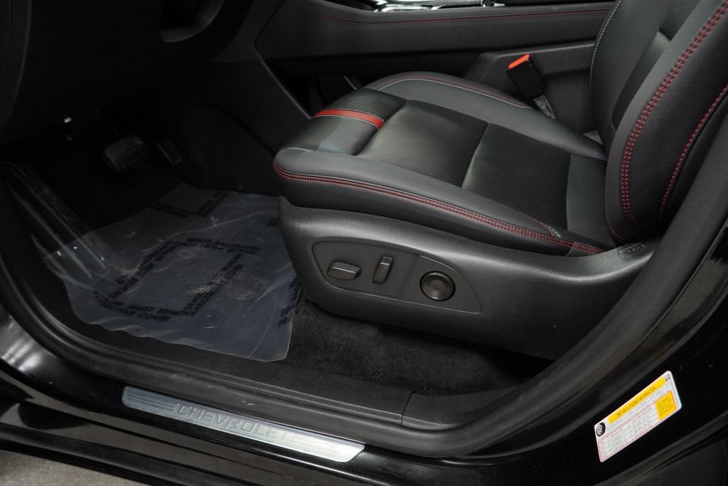 Used 2024 Chevrolet Traverse RS w/ LPO, Floor Liner Package AWD/4WD image 27
