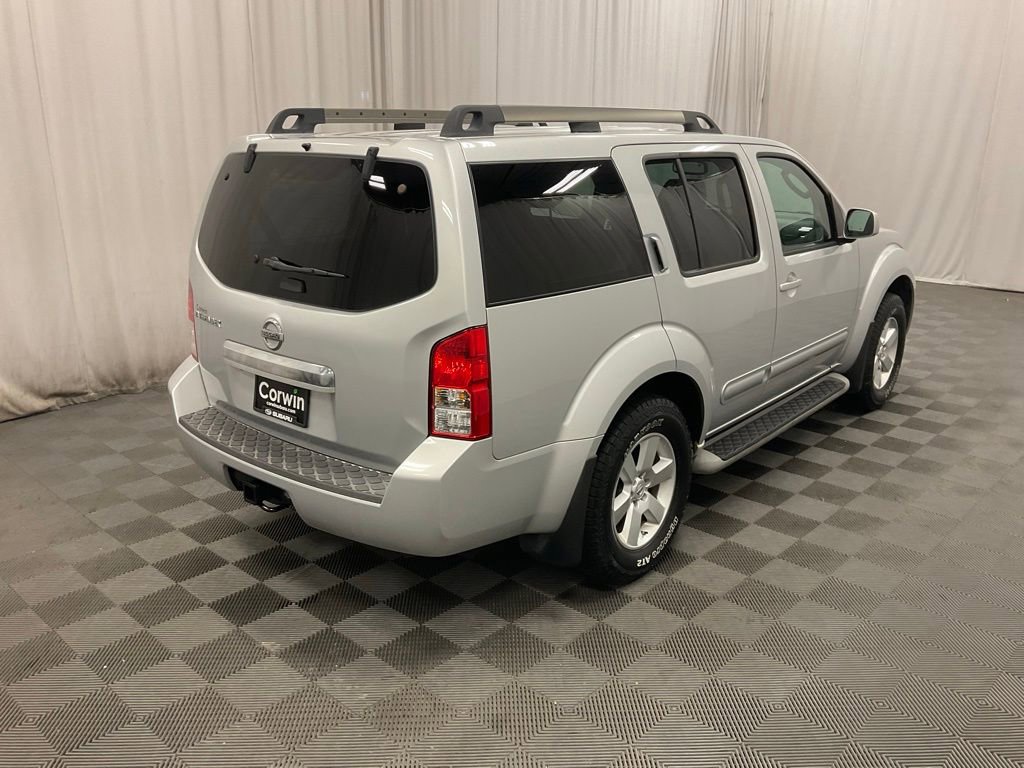 Used 2011 Nissan Pathfinder SV AWD/4WD image 13