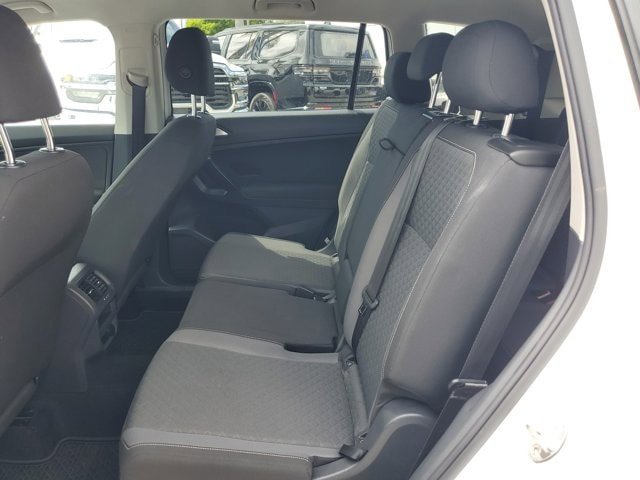 Used 2021 Volkswagen Tiguan S FWD image 17