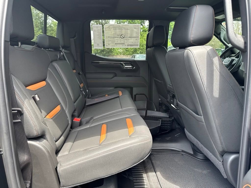 New 2026 GMC Sierra 1500 AT4 w/ AT4 Premium Package AWD/4WD image 14